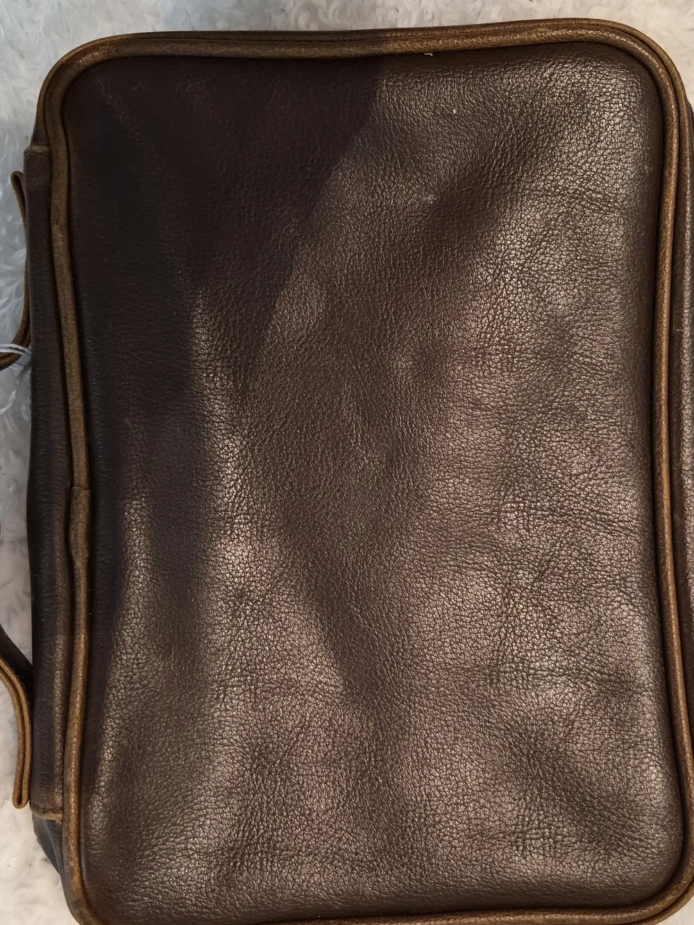 Classic Brown Leather Men’s Crossbody Bag